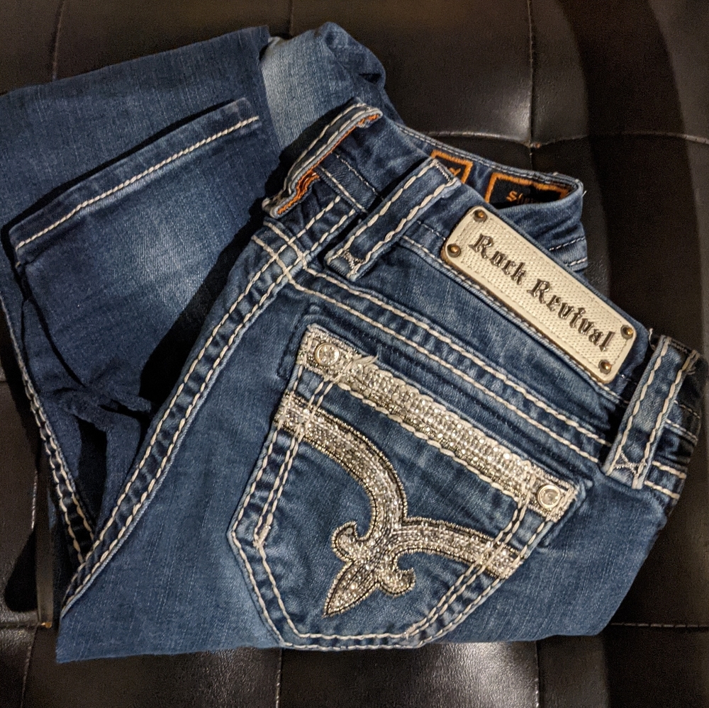 ROCK REVIVAL sz 27 skinny jeans medium wash